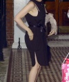 35401_Celebutopia-Kylie_Minogue_returns_home_and_met_a_fan_in_London-12_122_1074lo.jpg