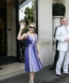 50197_Celebutopia-Kylie_Minogue_going_out_to_the_Four_Season_hotel_in_Paris-04_122_71lo.jpg