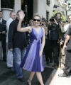 50376_Celebutopia-Kylie_Minogue_going_out_to_the_Four_Season_hotel_in_Paris-06_122_1056lo.jpg