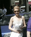 61387_Celebutopia-Kylie_Minogue_doing_some_shopping_in_Paris-12_122_966lo.jpg