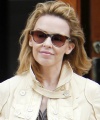 61926_Kylie_Minogue_leaving_her_home_in_London_March312010_008_122_462lo.jpg
