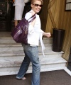 63942_Celebutopia-Kylie_Minogue_doing_some_shopping_in_Paris-19_122_879lo.jpg