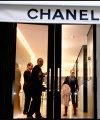 Chanel_boutiques_in_Paris_09.jpg