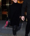 Kylie-Minogue-on-a-shopping-trip-in-London-01.jpg