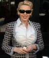 08735_Celebutopia_Kylie_Minogue_leaves_her_house_to_a_recording_studio_in_London_01_122_962lo.jpg
