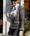 08910_Celebutopia_Kylie_Minogue_leaves_her_house_to_a_recording_studio_in_London_09_122_184lo.jpg