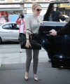 47858_Kylie_Minogue_Outside_her_Home_in_London_April_18_2011_01_122_1057lo.jpg