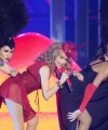 kylie-minogue-performs-in-lille-05112014-11.jpg